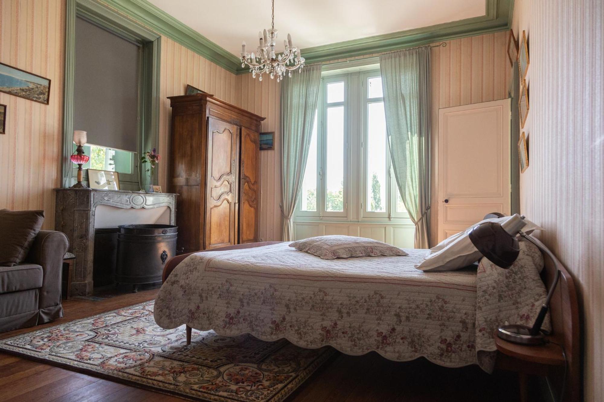 Le Domaine Du Meunier Ξενοδοχείο Mortagne-sur-Gironde Εξωτερικό φωτογραφία